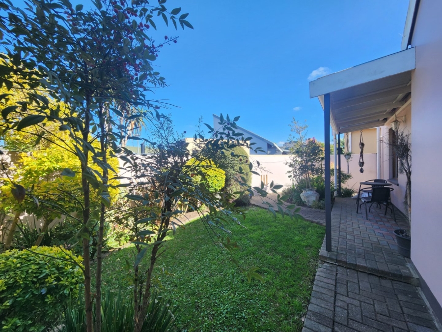 2 Bedroom Property for Sale in King George Park Western Cape